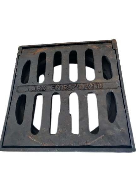 Grille en fonte dia 315 C250